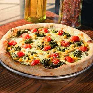 Pesto Medium Pie 14"